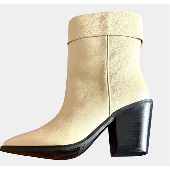 LISA VICKY (Nordstrom) - NIB - L Sz 6 Mae-V Soft Tumble Leather Booties in Cream - Picture 4 of 12